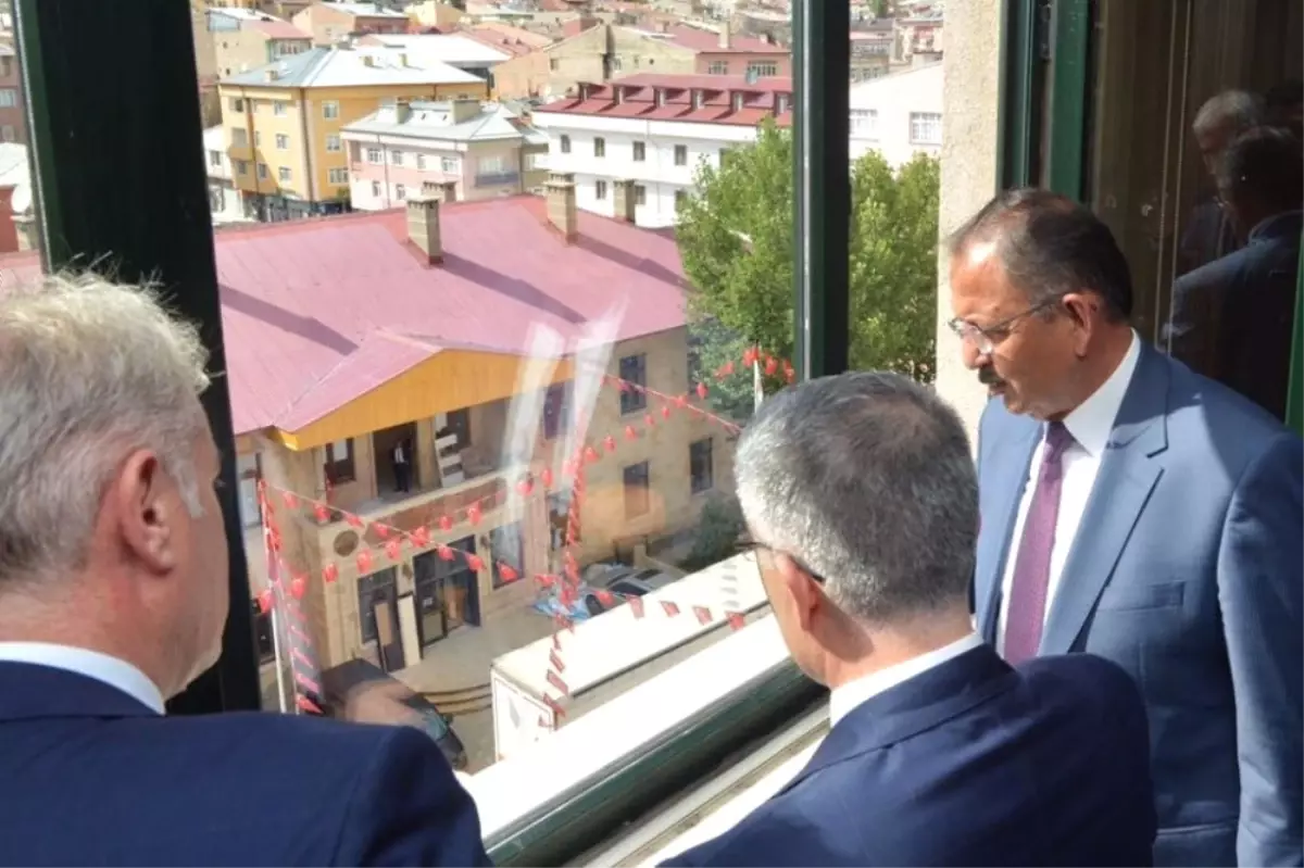 Bakan Ağbal ve Özhaseki Bayburt\'ta Kentsel Dönüşümü Masaya Yatırdı