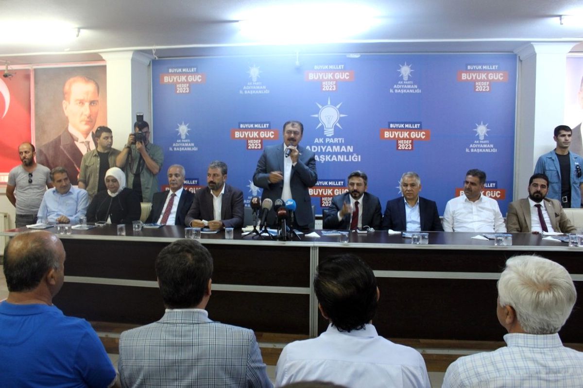 Bakan Veysel Eroğlu Adıyaman\'da Temaslarda Bulundu
