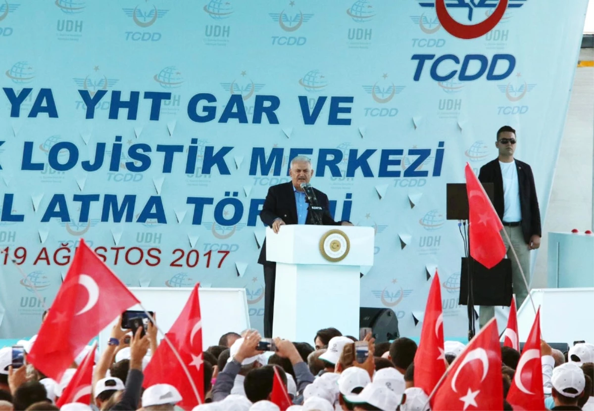 Başbakan\'dan Konyaspor Taraftarını Heyecanlandıran Mesaj