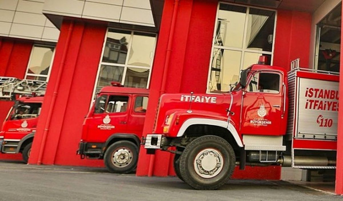 Bayrampaşa\'da İş Yerinde Yangın Çıktı