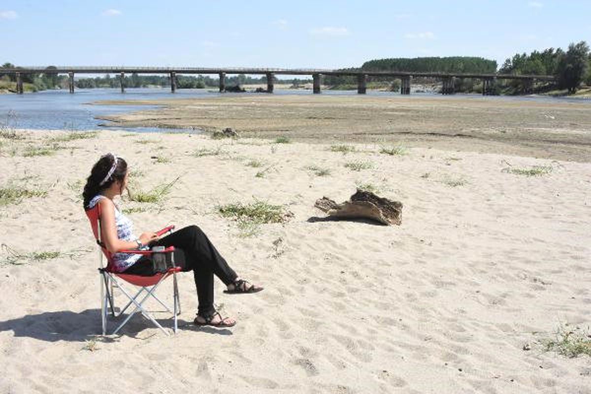 Edirne\'de Sıcaklar Bastırdı, Tunca Nehri Kurudu