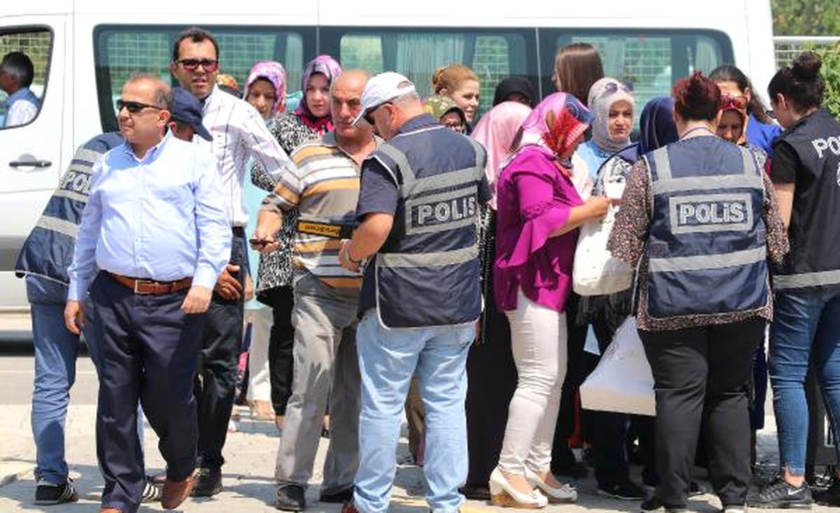 Ekonomi Bakanı Zeybekci\'nin Kızının Düğünü Başladı