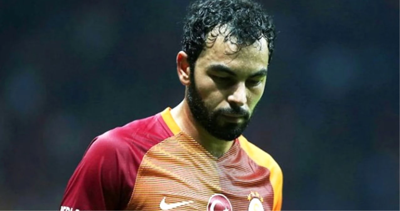 Galatasaray\'da Selçuk İnan, Taraftarların Çağrısına Kulak Vermedi