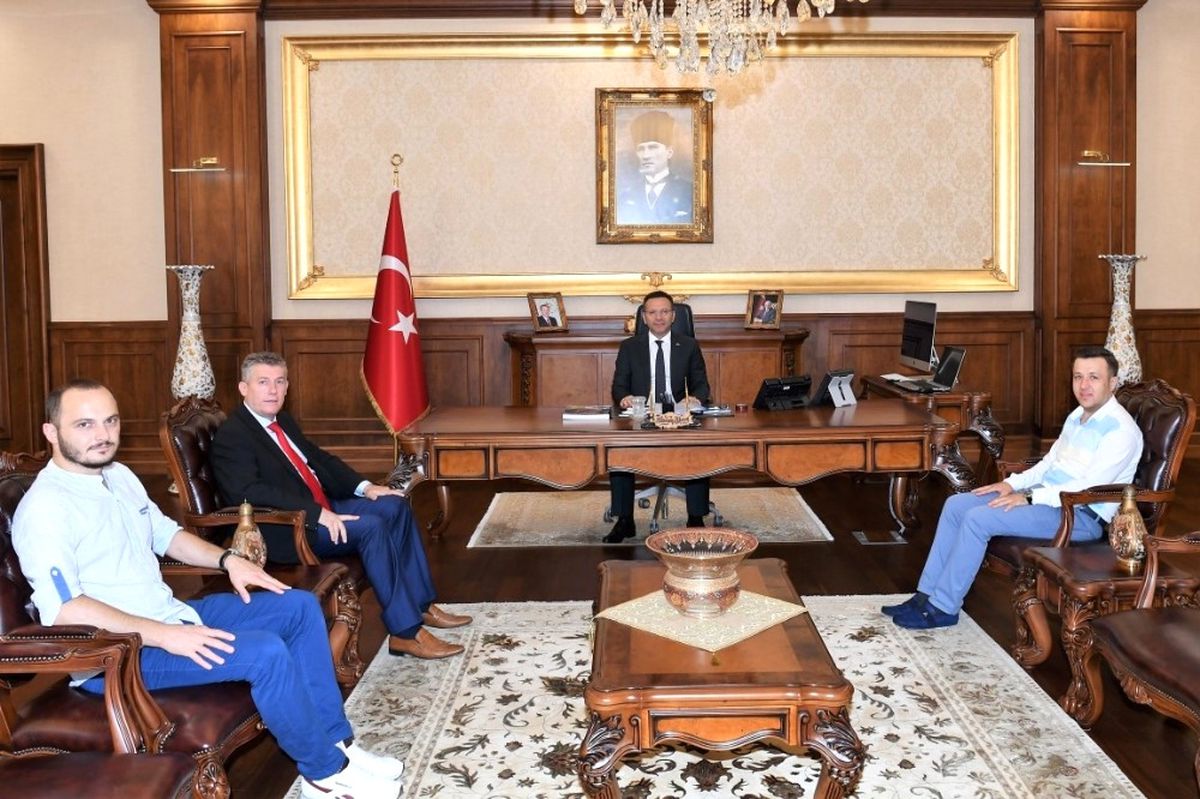 İha\'dan Kocaeli Valisi Aksoy\'a Ziyaret