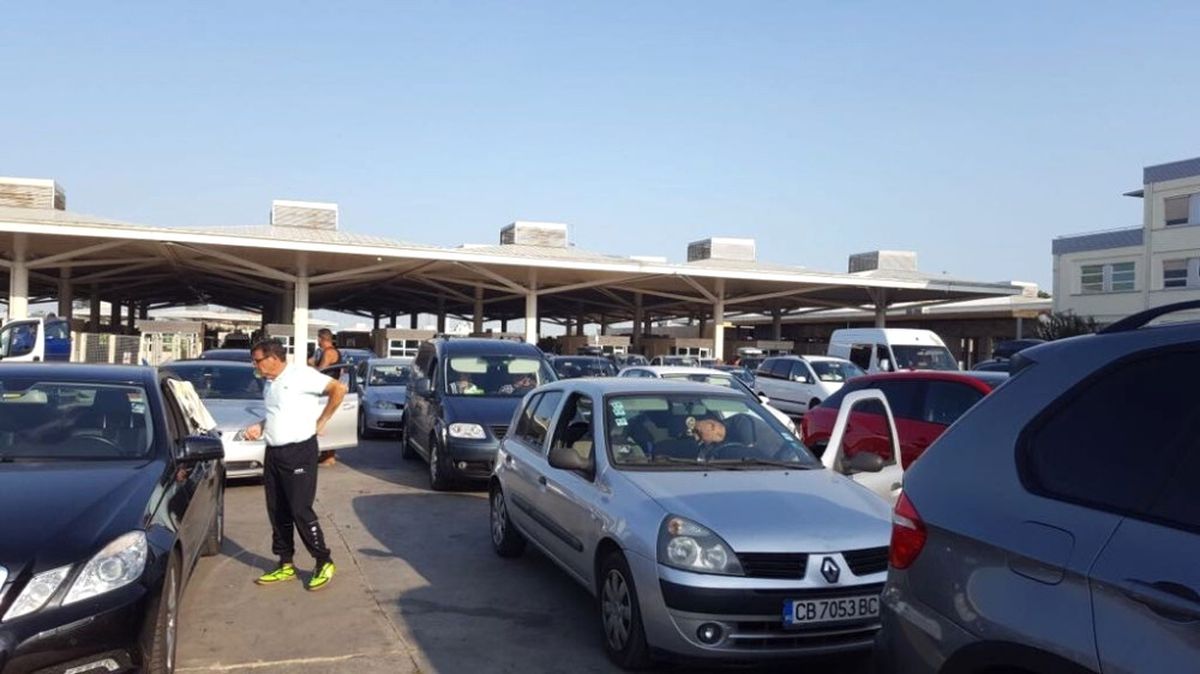 Kapıkule\'de Dönüş Yoğunluğu Sürüyor