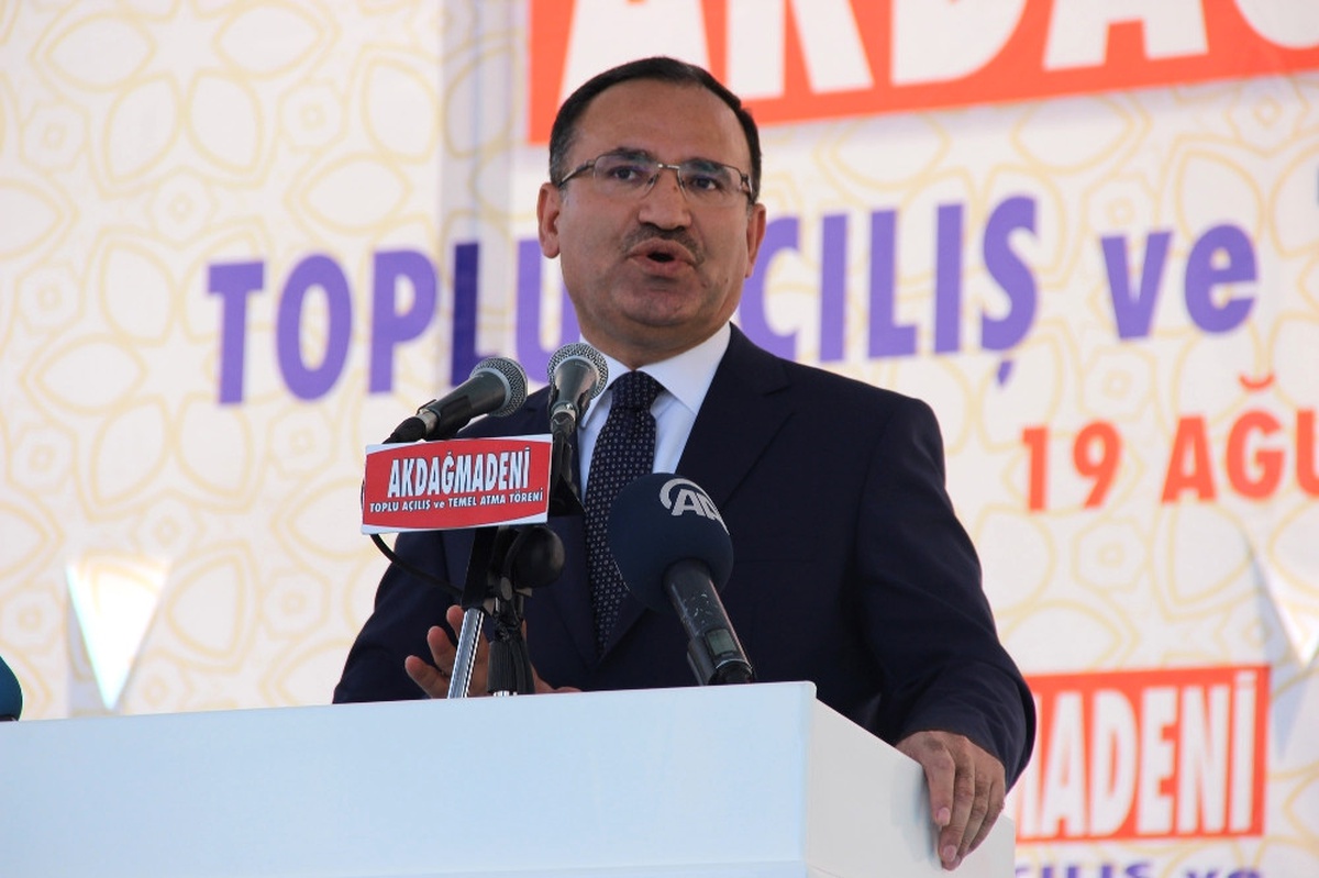 Kılıçdaroğlu Cumhurbaşkanlığı Adaylığına Oynuyor"