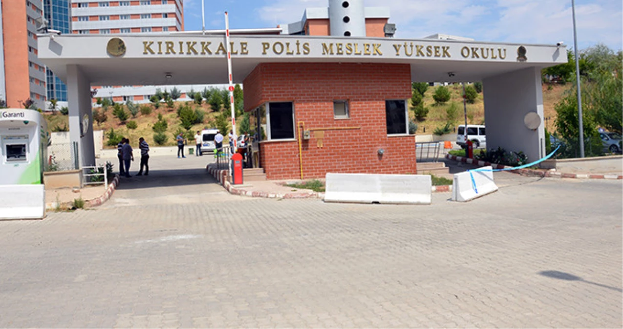Kırıkkale\'de Nöbette Kaza Kurşunu: 1 Polis Şehit, 1 Polis Yaralı