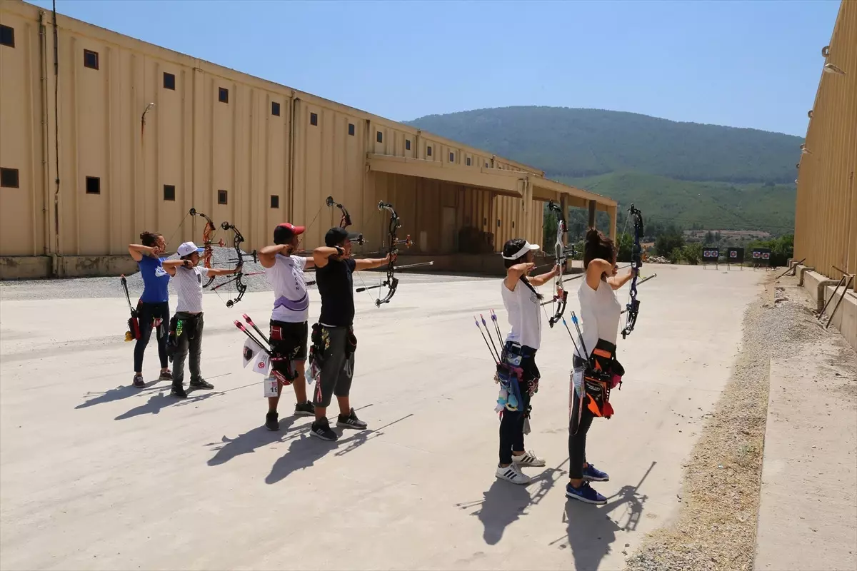 Tütün Deposunda Yetişen Şampiyonlar