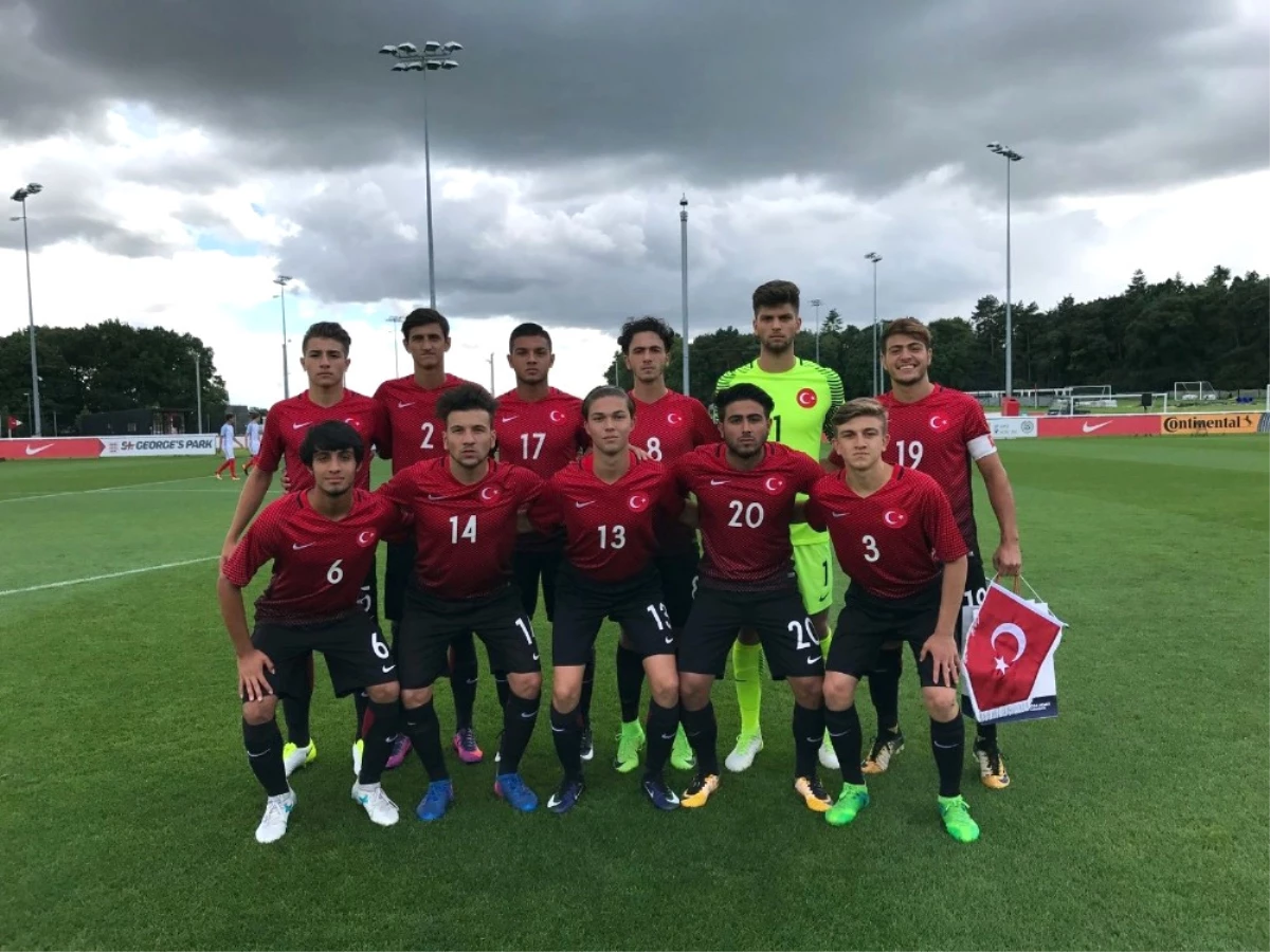 U17 Milli Futbol Takımı, İngiltere\'ye 3-2 Yenildi