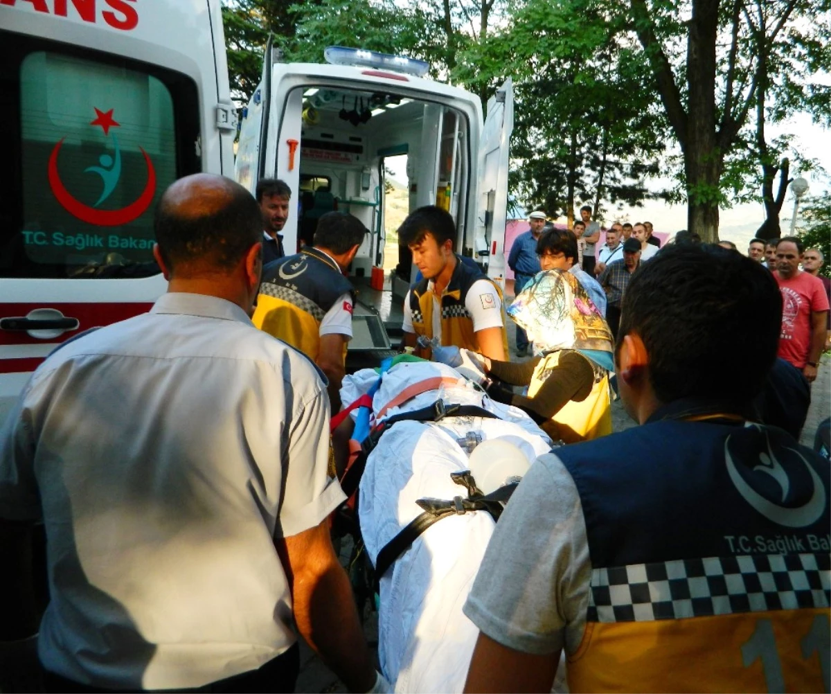 Ardahan\'da Trafik Kazası: 5 Yaralı