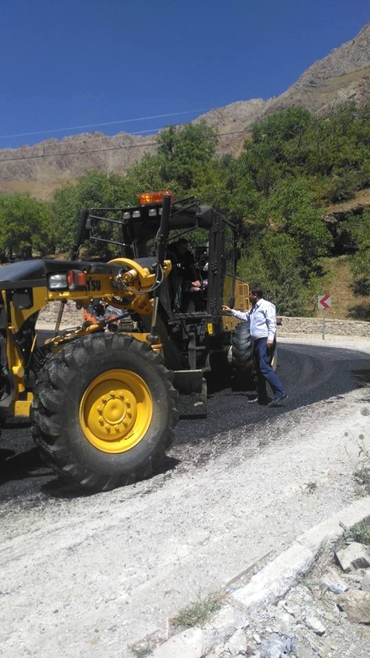 Bahçesaray\'da Asfalt Çalışmaları