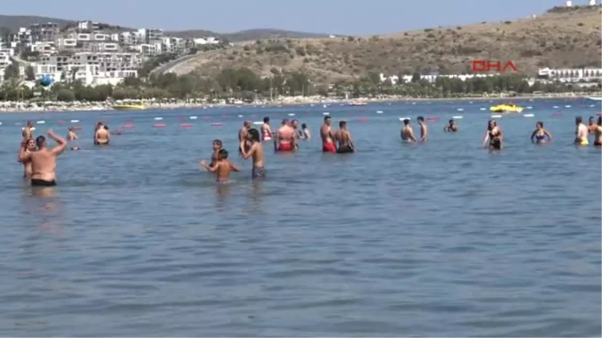 Bodrum Sahilleri Doldu Taştı