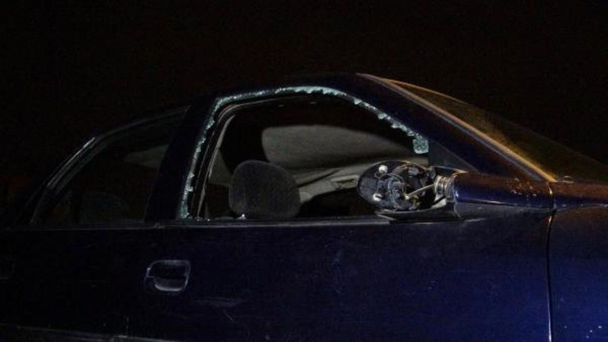 Dur İhtarına Uymadı, Kovalamaca Sonunda Otomobili Bırakıp Kaçtı