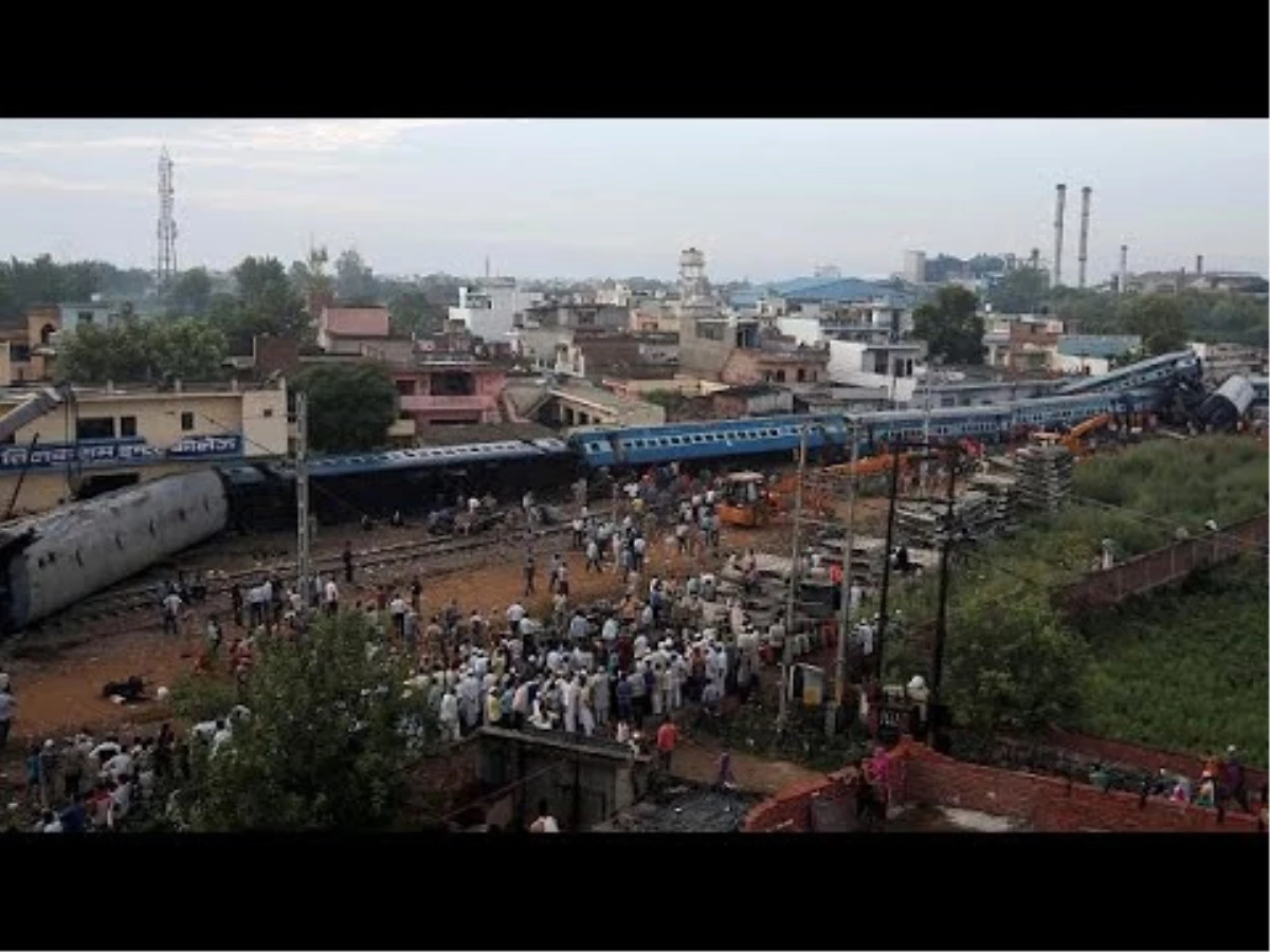 Hindistan'da Tren Kazası: 23 Ölü 123 Yaralı