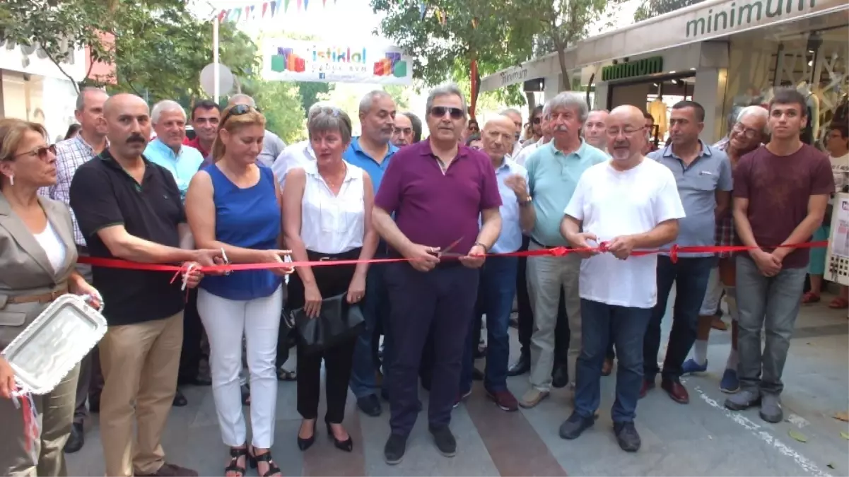 İstiklal Esnafı Cadde Avm Projesi Başlattı