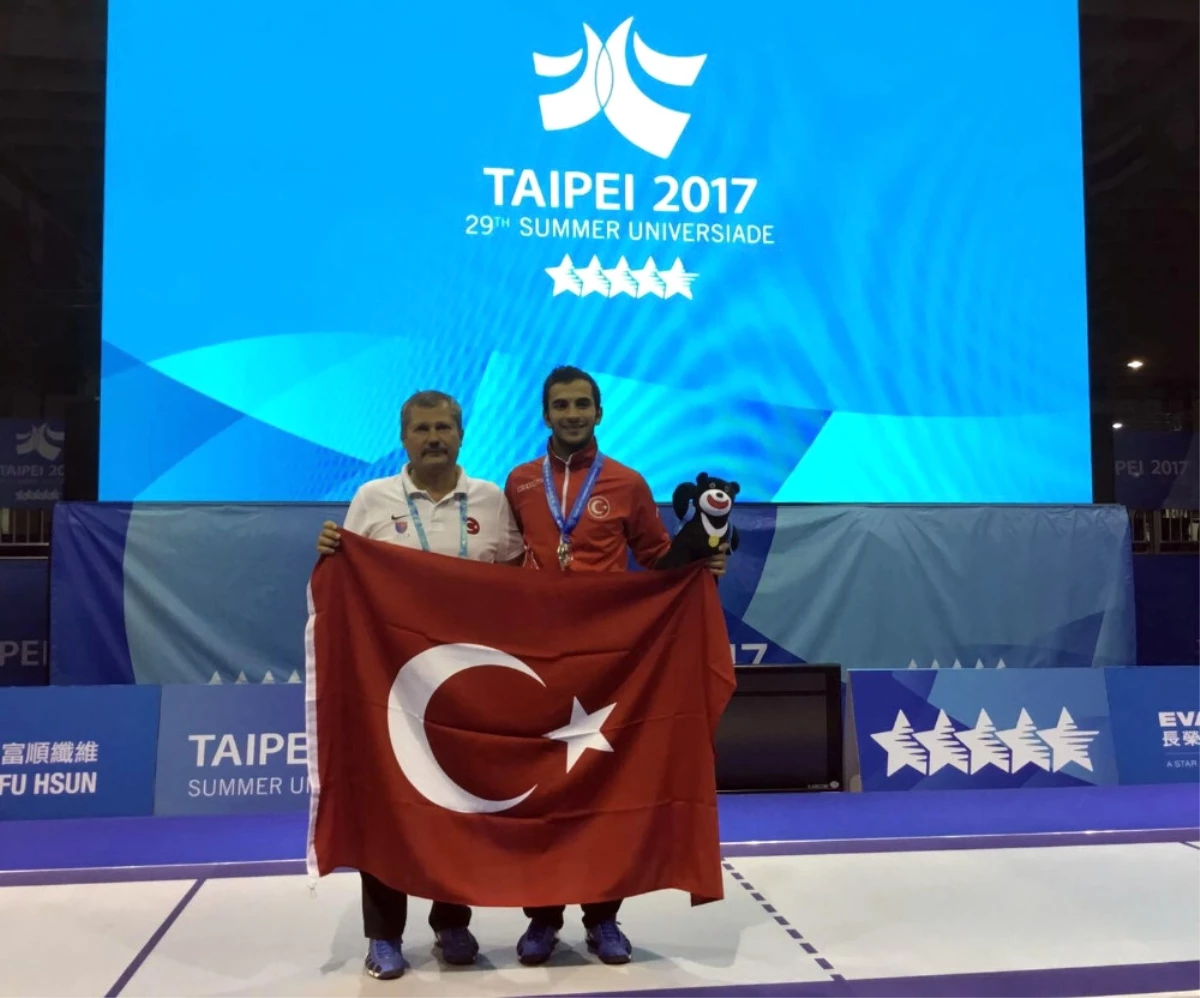 Milli Eskrimciden, Universiade 2017\'de Gümüş Madalya