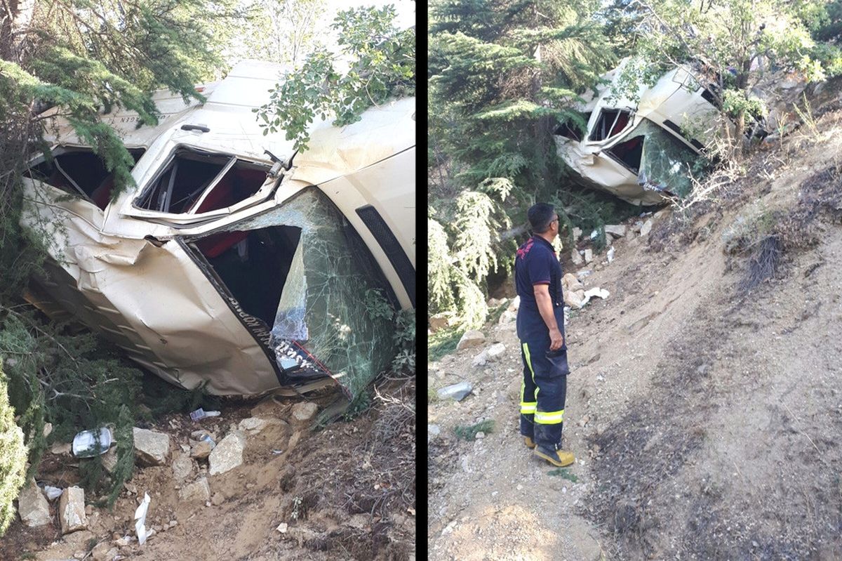 Minibüs Şarampole Yuvarlandı: 1 Ölü, 15 Yaralı