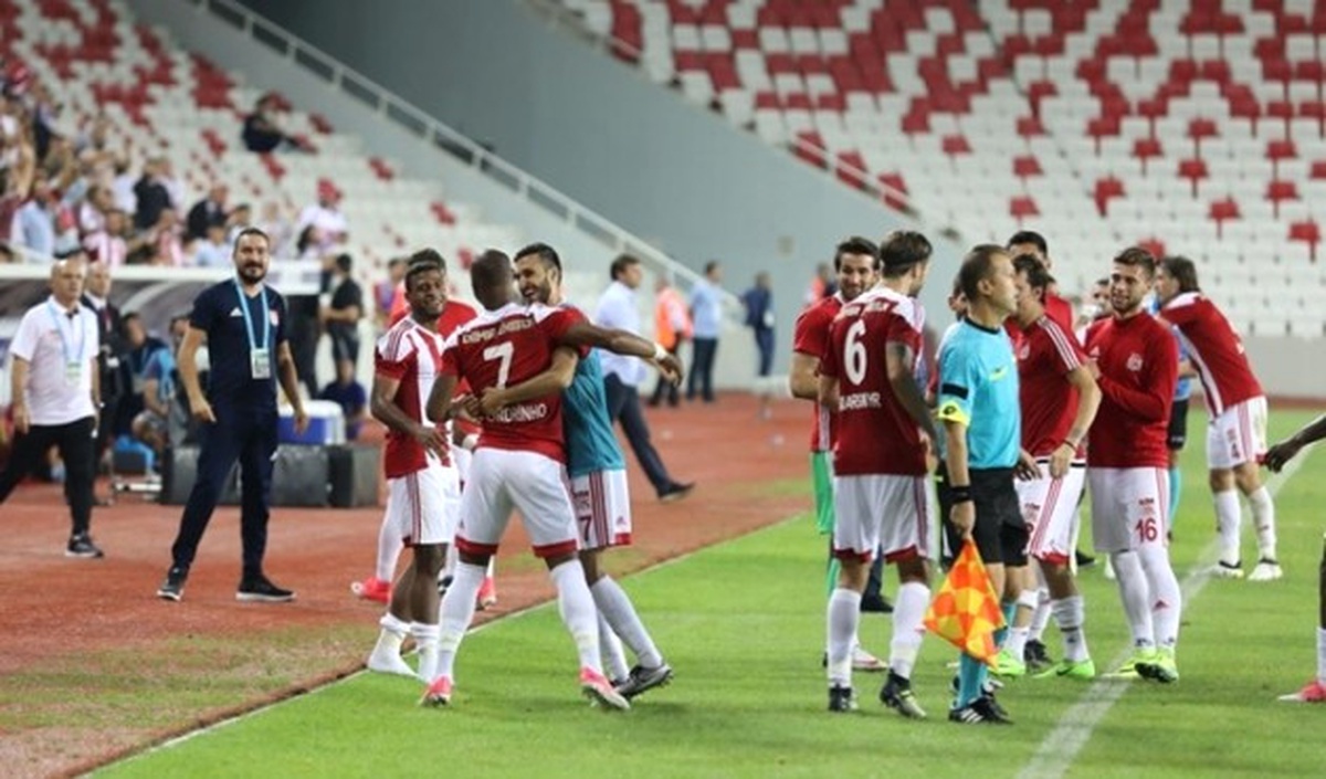 Sivasspor, Yenilmezlik Serisini 16 Maça Çıkardı