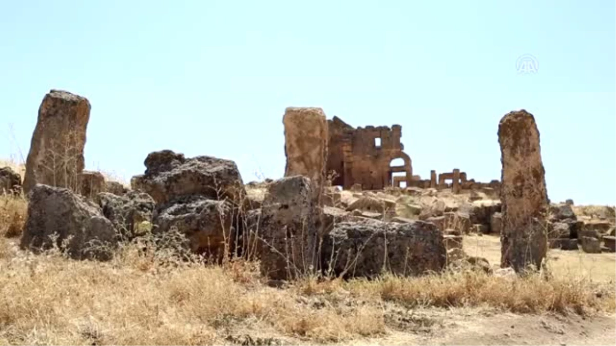 Üstü Kadar Altı da Tarih: Zerzavan Kalesi - Diyarbakır