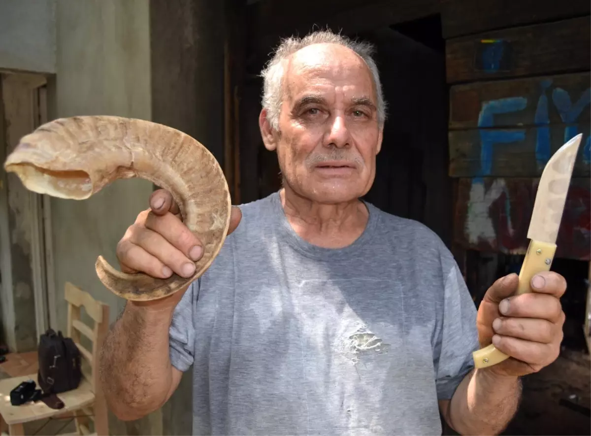 55 Yıldır Keçiboynuzundan Bıçak Üretiyor
