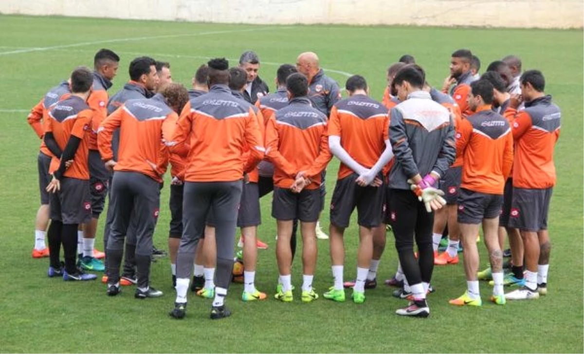 Adanaspor, Ümraniyespor Maçı Hazırlıklarına Başladı