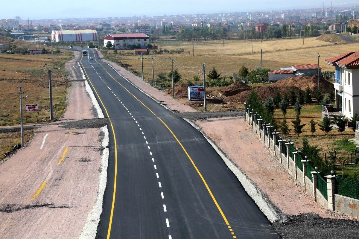 Aksaray\'da 2 Kilometrelik Yeni TOKİ Yolu Hizmete Açıldı