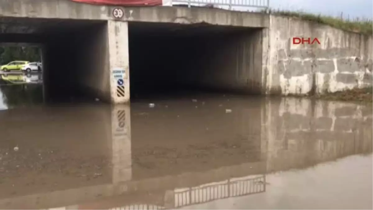 Edirne Keşan\'da Yağmur ve Dolu Yağışı Etkili Oldu / Ek