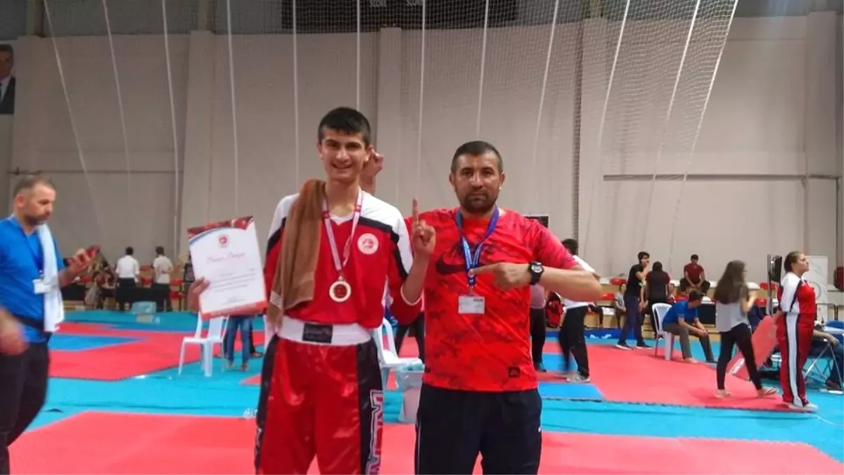 Fatih Kürşat Aygün\'e Kickboks Milli Takımından Davet