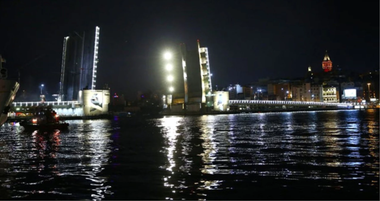 İstanbul\'da İki Köprü Gece Araç Trafiğine Kapatılacak