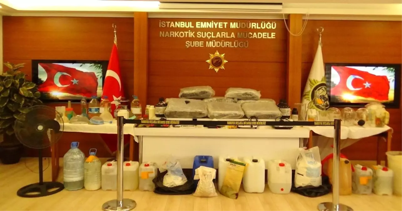 İstanbul\'da Uyuşturucu İmalathanelerine Baskın: 4\'ü İranlı 9 Kişi Gözaltında