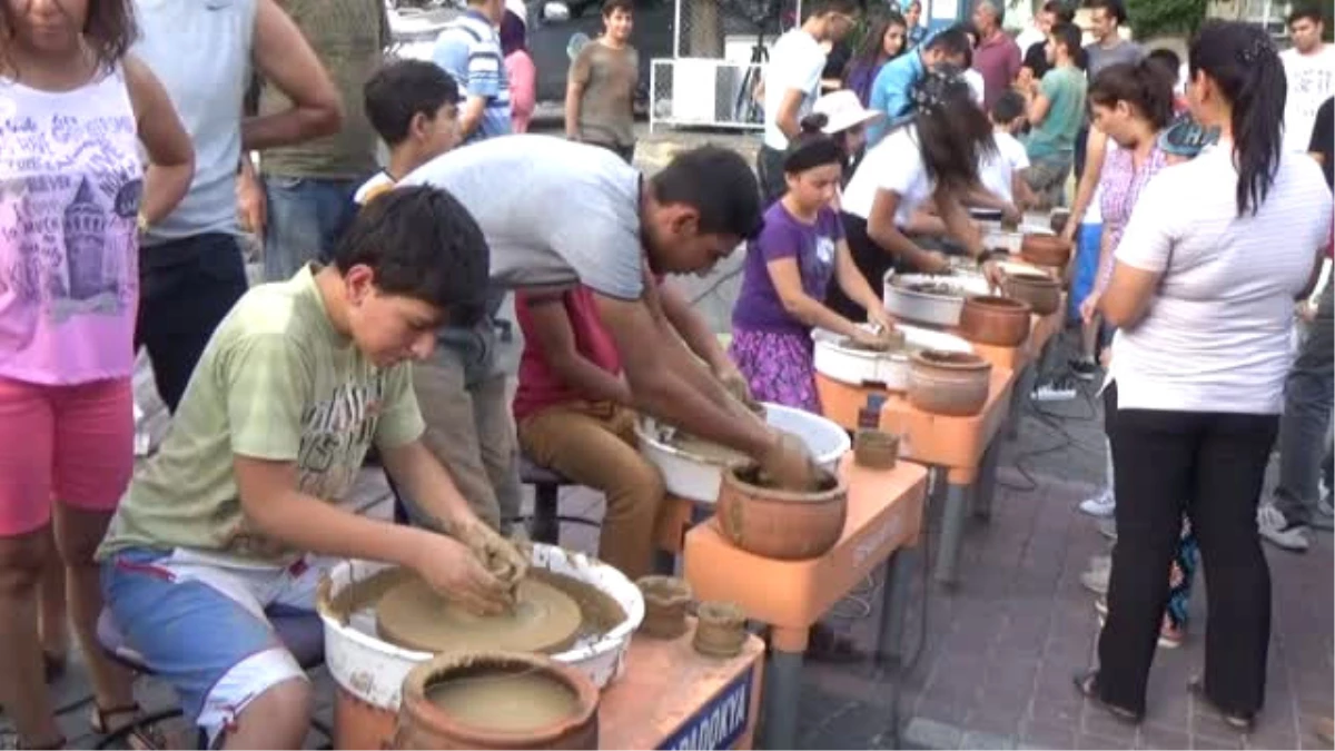 Kapadokya\'da Geleneksel Çanak Yapma Yarışması Düzenlendi