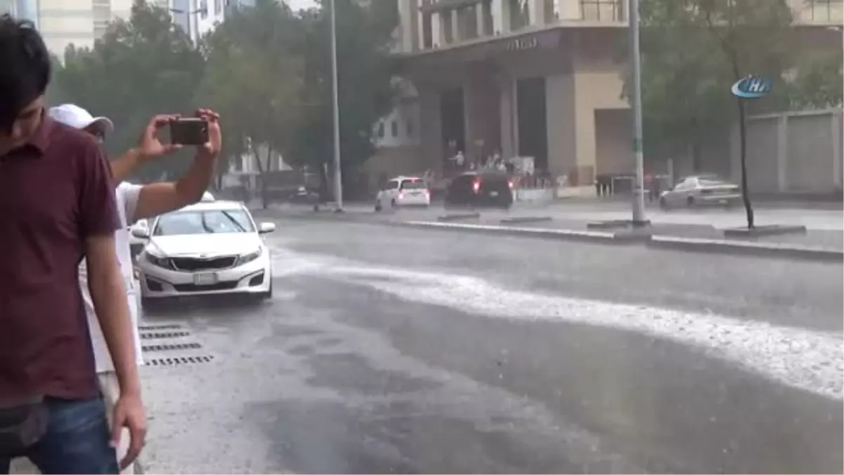 Milyonlarca Hacı Adayına Yağmur ve Dolu Şoku- Hava Sıcaklığının Mevsim Normallerinin Üzerinde Seyir...