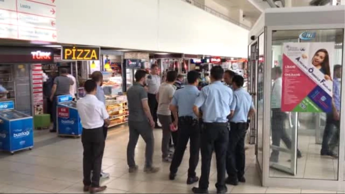 Sakarya Büyükşehir Terminalinde Silahlı Kavga: 1 Yaralı