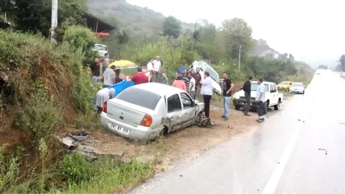 Trafik Kazası: 2 Yaralı