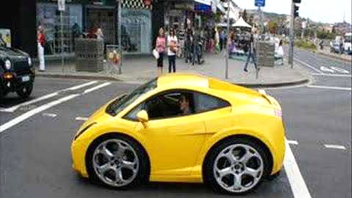 Yetişkinler İçin Tasarlanan En İyi 10 Minik Araba