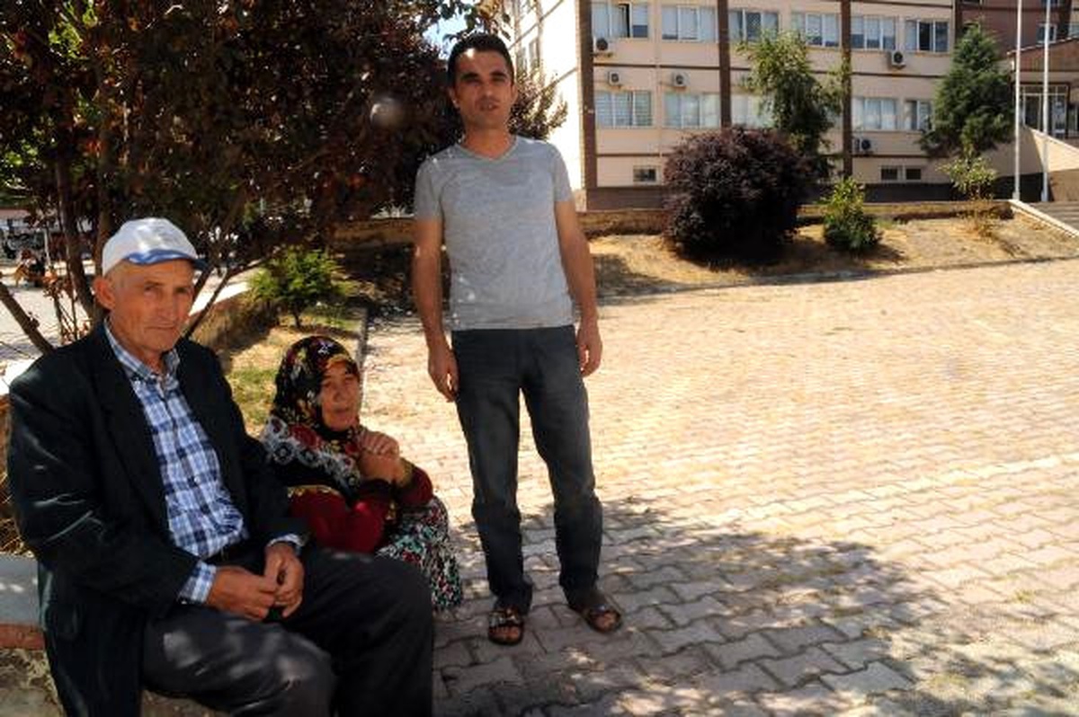 Ailesi, Kaçırılan 15 Yaşındaki Sümenye\'yi Arıyor