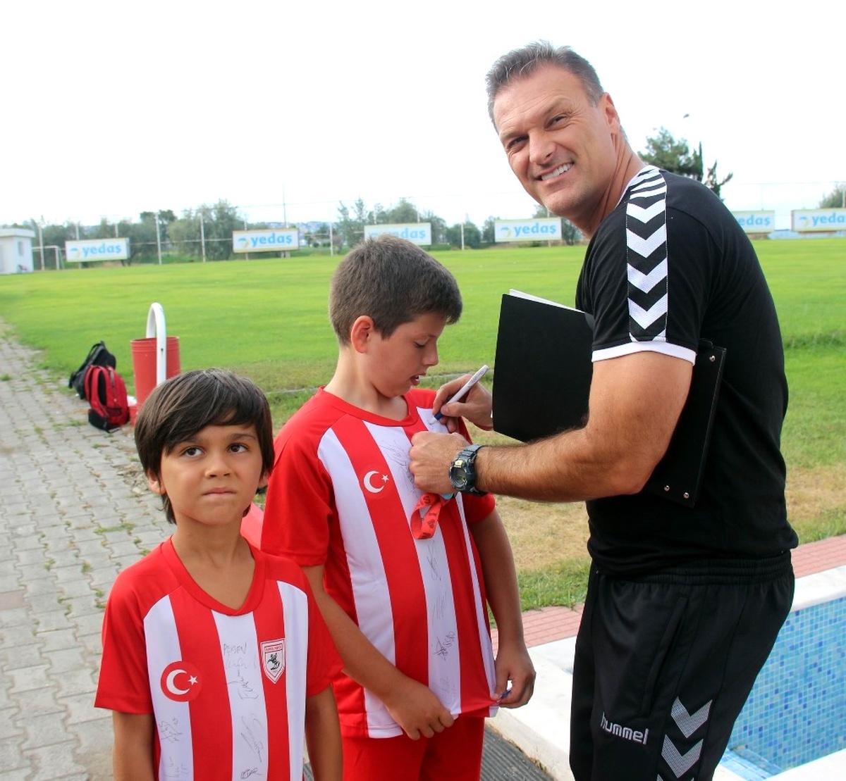 Alpay Özalan\'dan Futbolculara, \'Beni Örnek Almayın\' Uyarısı