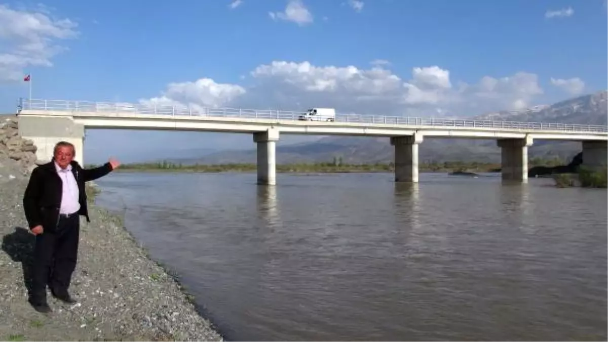 Altınbaşak Köprüsü, Güvenlik Gerekçesiyle Kapatıldı