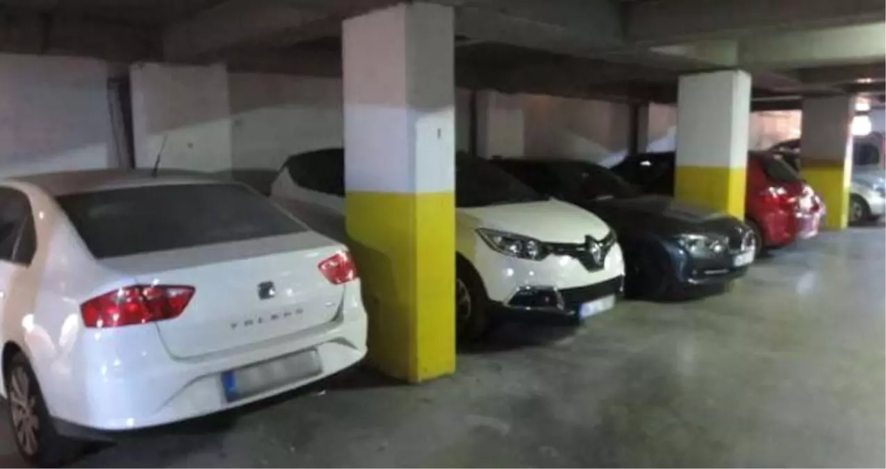 Araçlarını Dolu Yağışından Korumak İsteyen Sürücüler, Kapalı Otoparklara Akın Etti