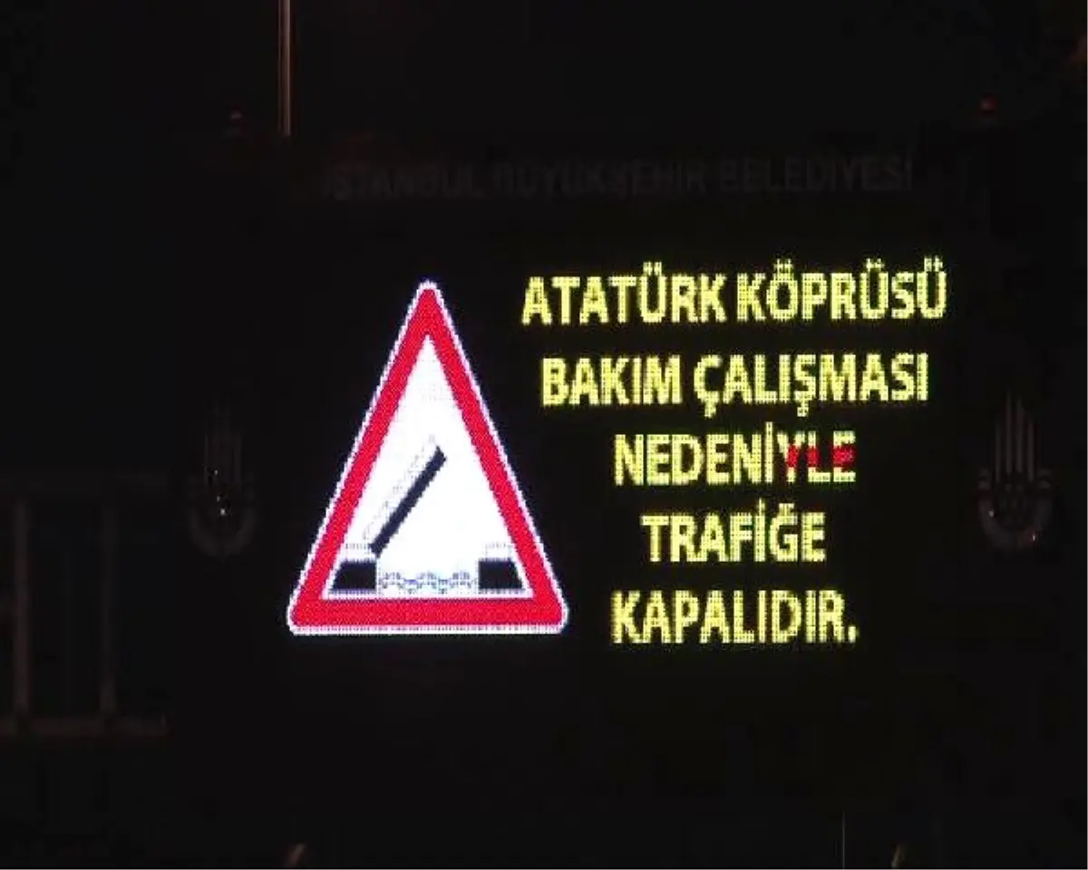 Atatürk ve Yeni Galata Köprüleri Trafiğe Kapatıldı