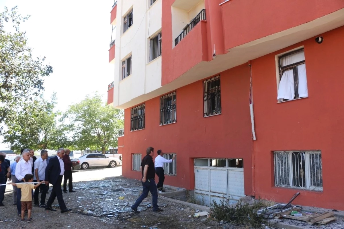 Bingöl\'deki Yangında Zarar Gören Binayı Belediye Onaracak