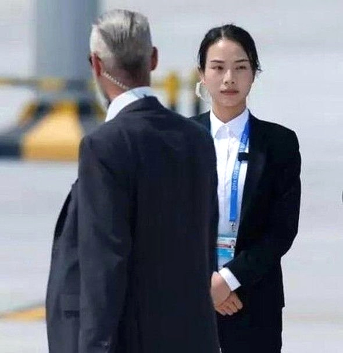 Çin\'de Yeni Uygulama Saati 10 Dolara Bodyguard Tutmayı Sağlayacak
