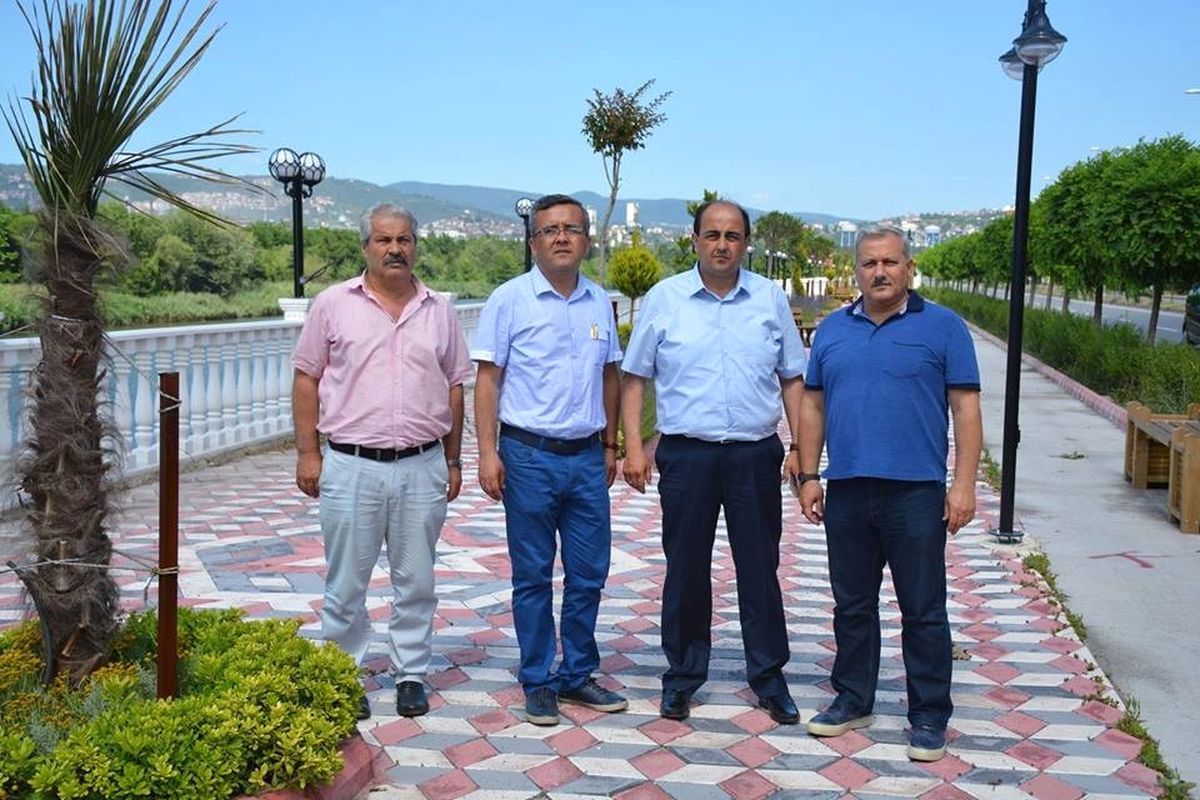 Demirtaş Gülüç Sahilinde Yapılan Çalışmaları Yerinde İnceledi