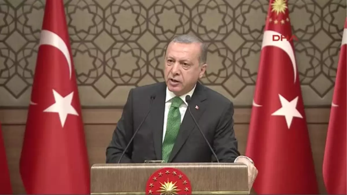 Erdoğan Birisi Sözde Adalet Yürüyüşü Yapıyor Arada Sırada Karavana Oturup Atletle Yemek Yiyor...