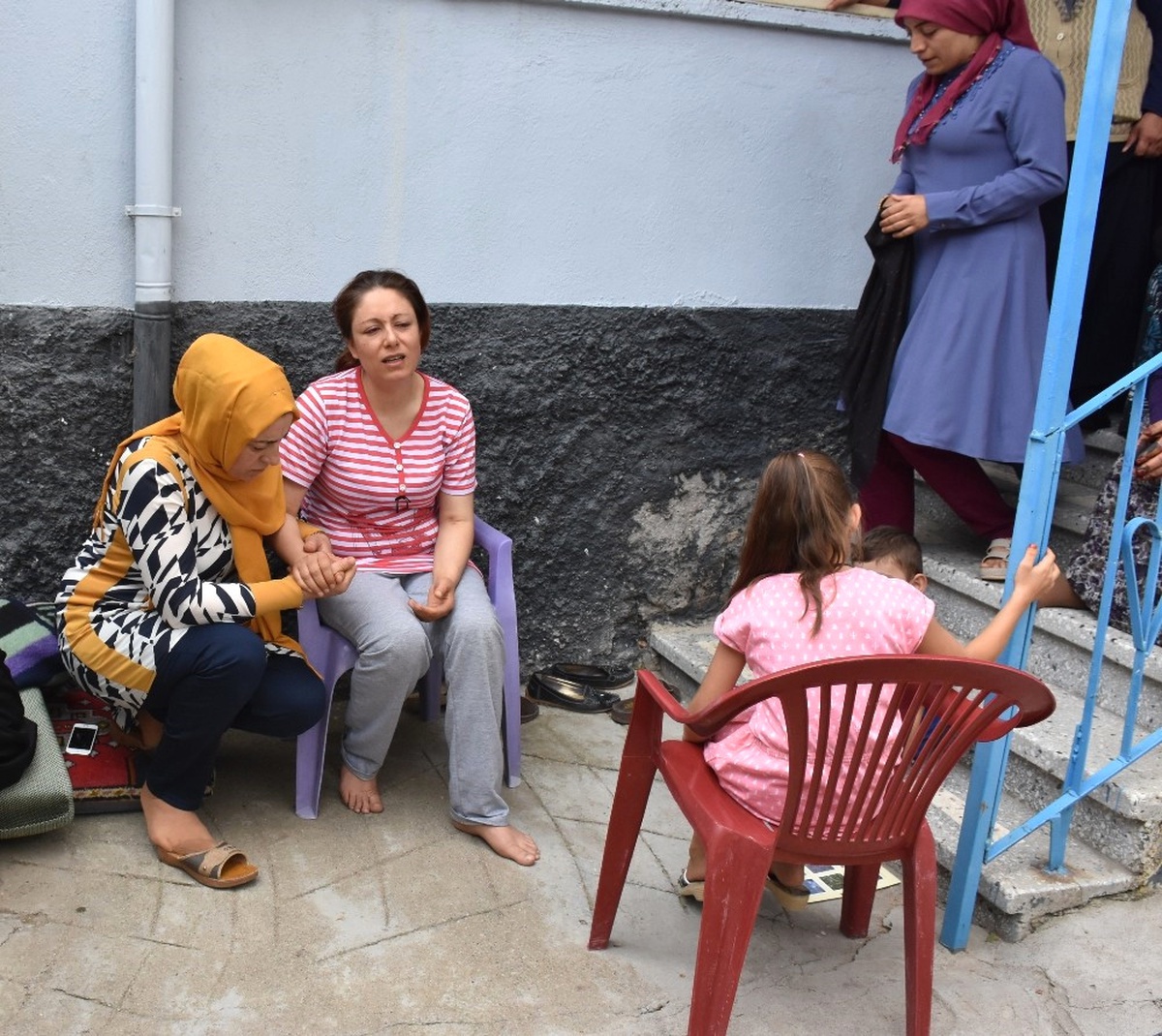 Gözü Yaşlı Anne Kaçırılan Çocuğunun Bulunmasını İstiyor