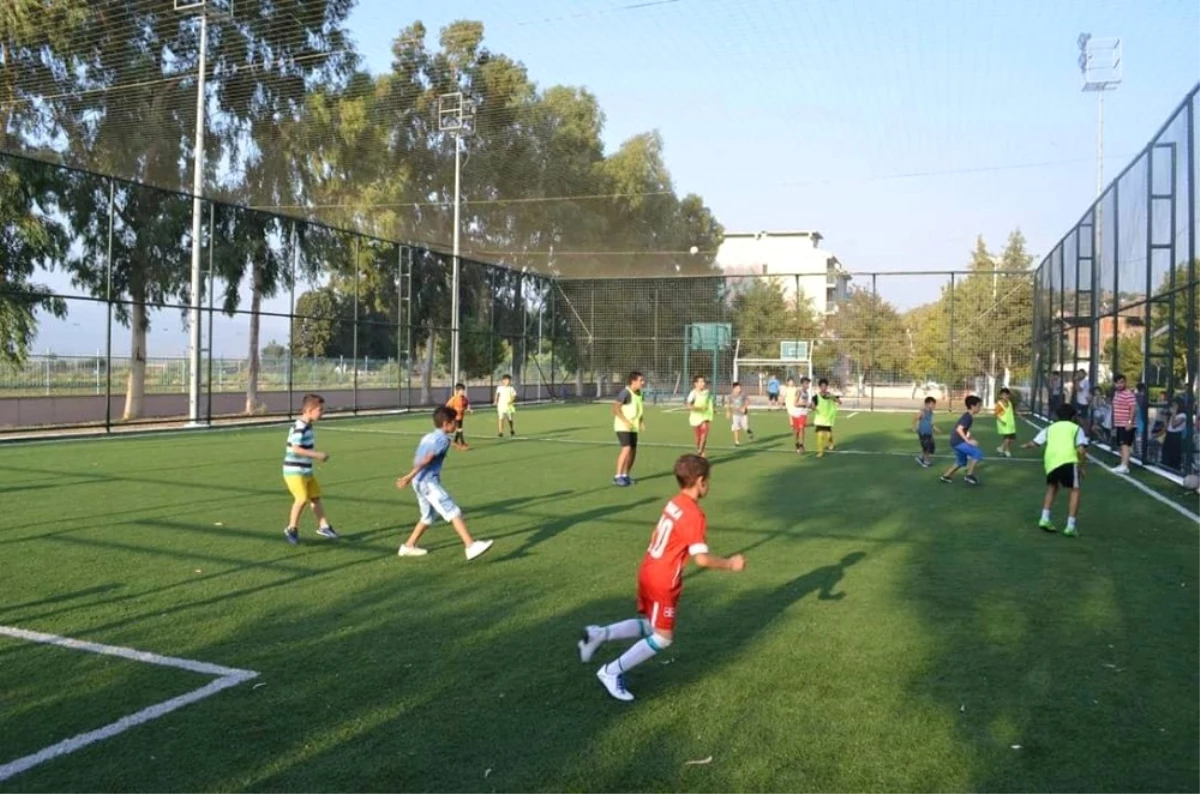 Koçarlı\'da Kur\'an Kursu Öğrencileri Futbol Turnuvasında Boy Gösterdi