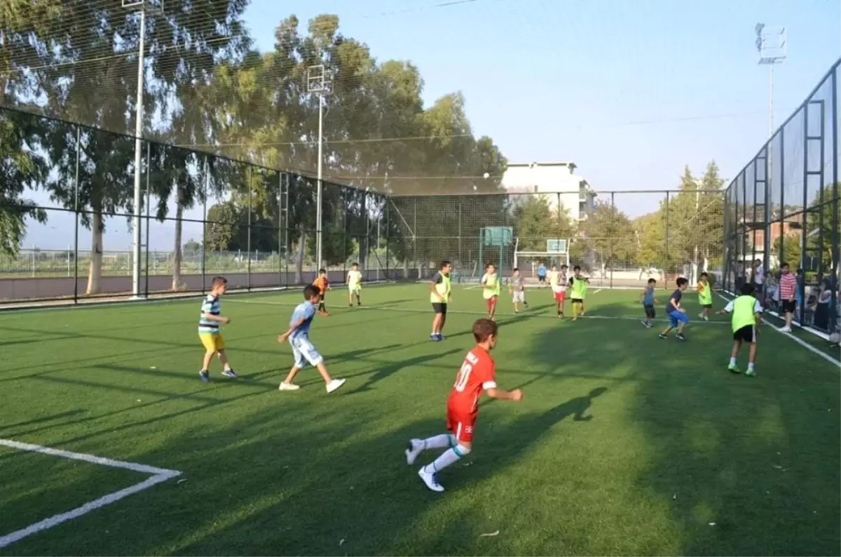 Koçarlı\'da Kur\'an Kursu Öğrencileri Futbol Turnuvasında Boy Gösterdi