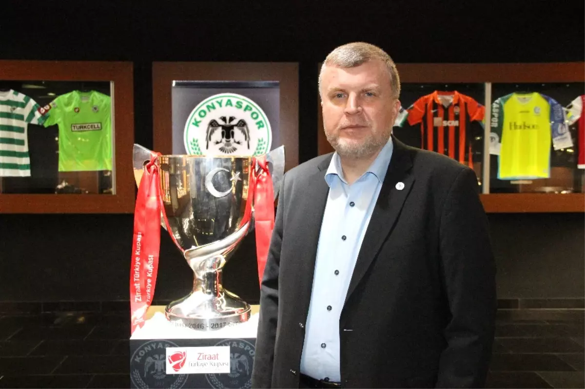 Konyaspor Başkanı İstifa Etti