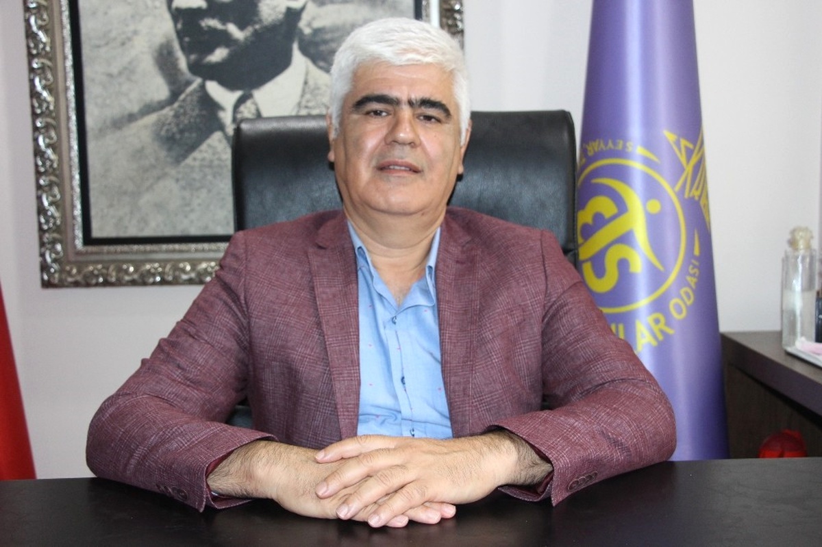 Marketler, Seyyar Tuhafiyecileri Vurdu