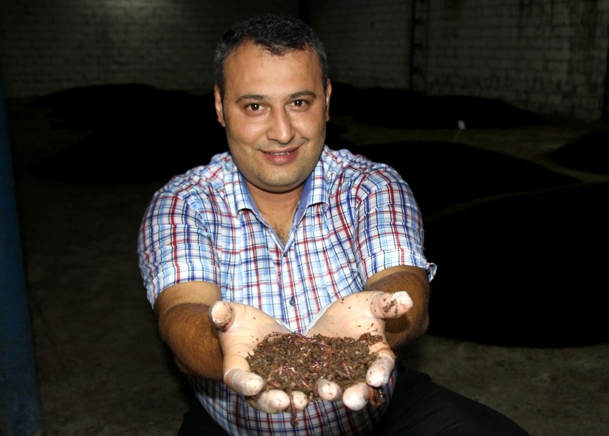 Müdürlüğü Bıraktı Solucan Gübresi İşine Girdi